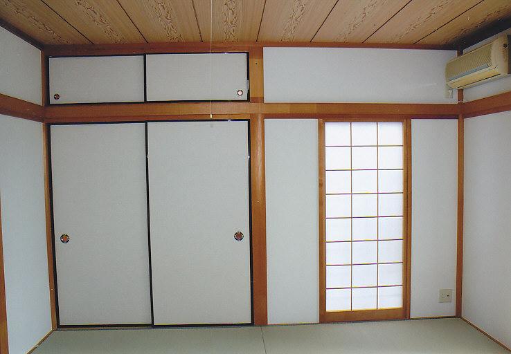 Other introspection. Japanese-style room of calm atmosphere