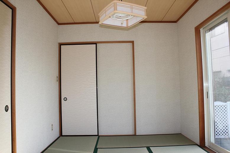 Other introspection. Day good of the Japanese-style room in the corner room