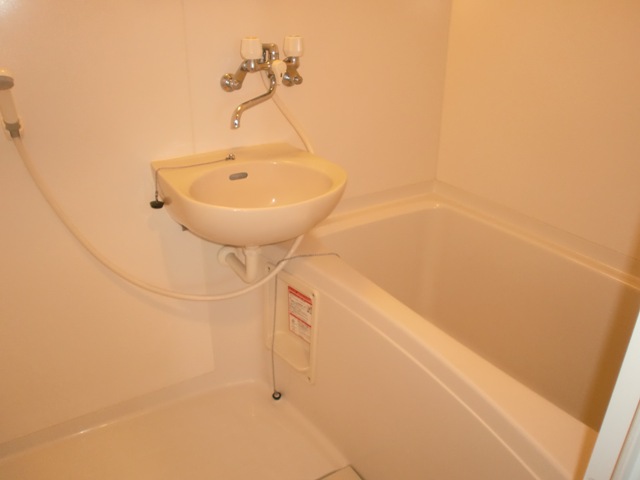 Bath. Basin with bathroom cleaning effortless