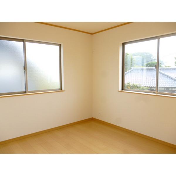 Non-living room. 2 Kaiyoshitsu (3)