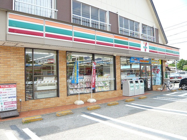 Convenience store. 267m to Seven-Eleven (convenience store)