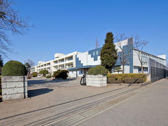 Junior high school. Nagareyama 319m to stand the South Junior High School