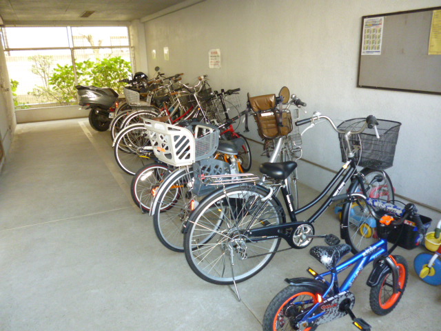 Other common areas. Wide design Bicycle-parking space