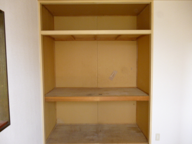 Receipt. Large capacity storage Upper closet with closet Balcony side Japanese-style room 6 quires