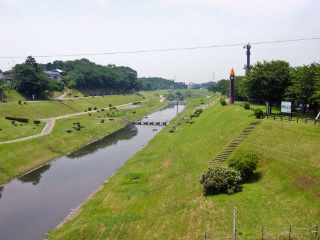 park. 2409m to the canal waterfront park (park)