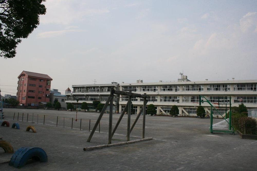 Primary school. Until Nagareyama Municipal Nagareyama Elementary School 1048m Nagareyama elementary school