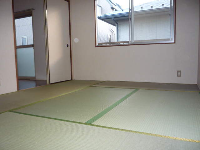 Other room space. Japanese-style room 6 quires Space to settle down A bright room