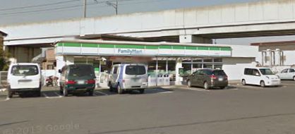 Convenience store. FamilyMart Nagareyama Komaki store up (convenience store) 450m