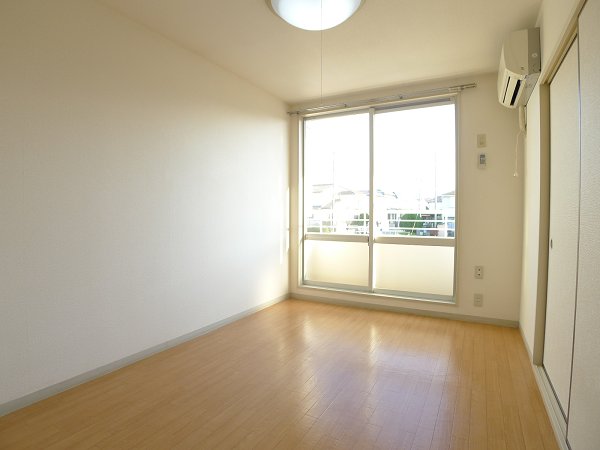 Living and room. Western-style 5.4 Pledge