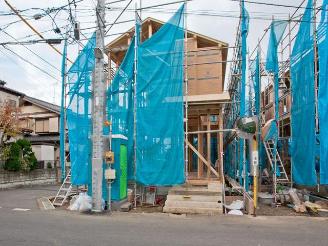 Local appearance photo. Local (11 May 2013) Shooting