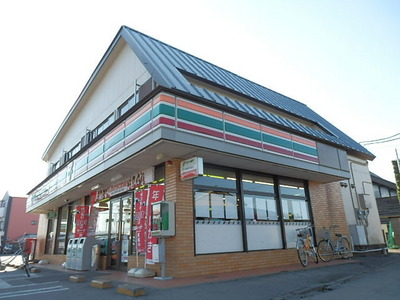 Convenience store. 340m to Seven-Eleven (convenience store)