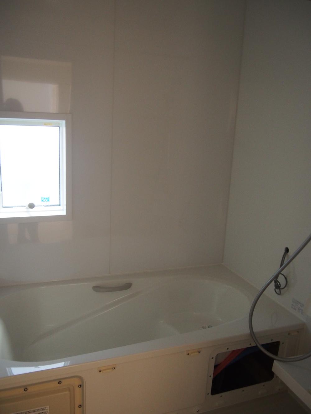 Bathroom. Indoor (12 May 2013) Shooting