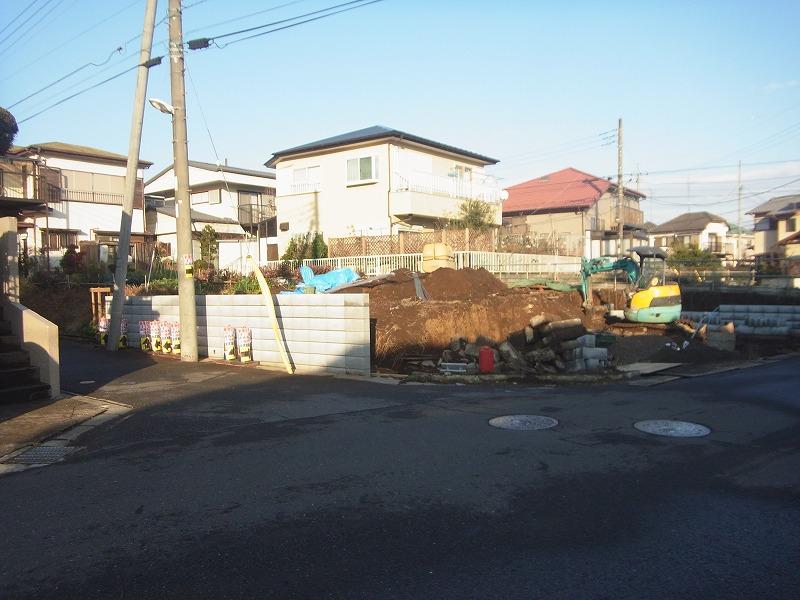 Local appearance photo. Local (12 May 2013) Shooting