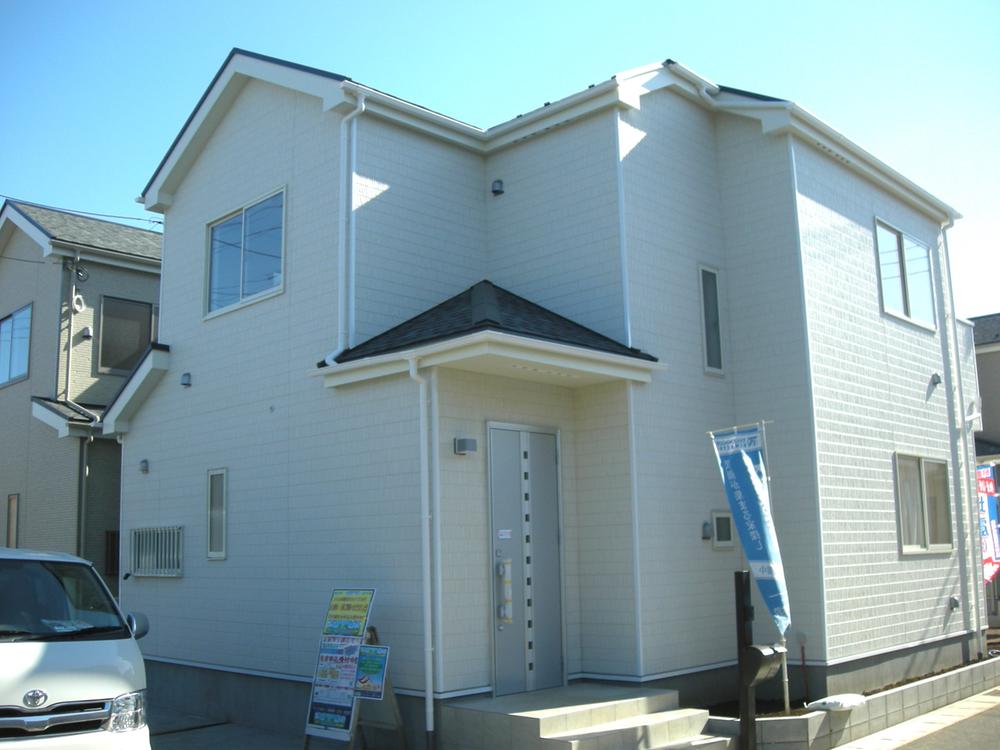 Local appearance photo. Local (11 May 2013) Shooting D Building appearance