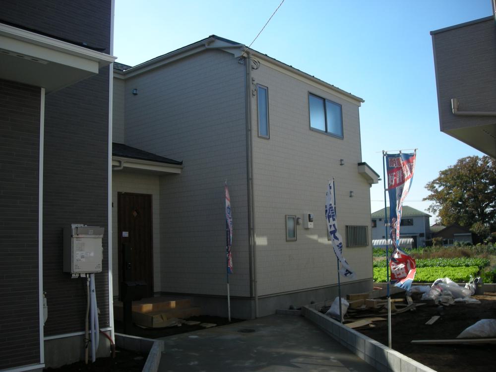 Local appearance photo. Local (11 May 2013) shooting G Building local appearance