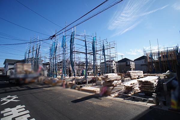 Local photos, including front road. Local (12 May 2013) Shooting