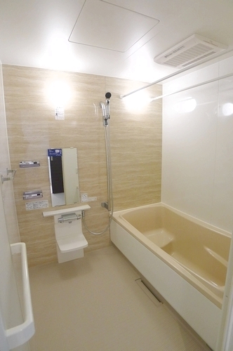 Bath. Leisurely Tsukareru spacious bathtub. Peace of mind even on a rainy day, With bathroom dryer
