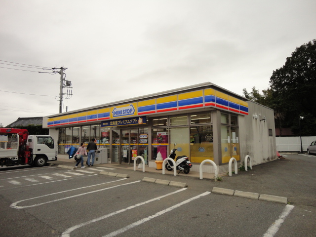 Convenience store. MINISTOP Nagareyama Heiwadai store up (convenience store) 709m