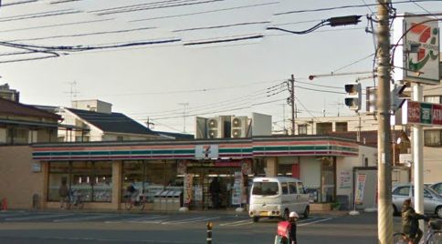 Convenience store. Seven-Eleven Minamikashiwa Station East store up (convenience store) 750m