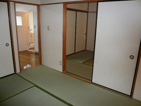 Living and room. 6 Pledge healing Japanese-style room