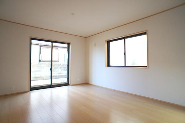 Living. Your family spacious living room that everyone is comfortable and welcoming Indoor (11 May 2013) Shooting