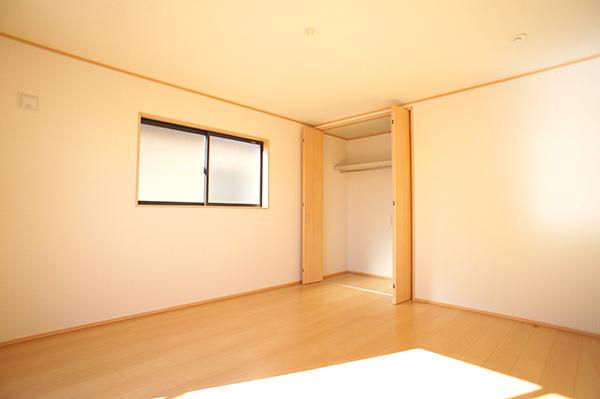 Non-living room. Indoor (11 May 2013) Shooting