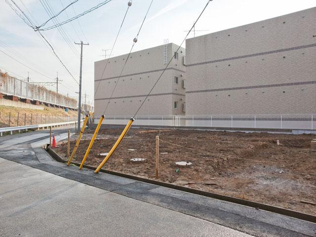 Other local. 2 Building Local Photos