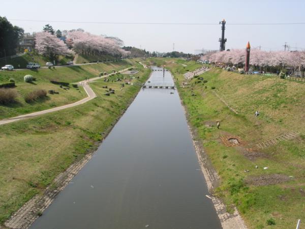 park. 390m to the canal waterfront park