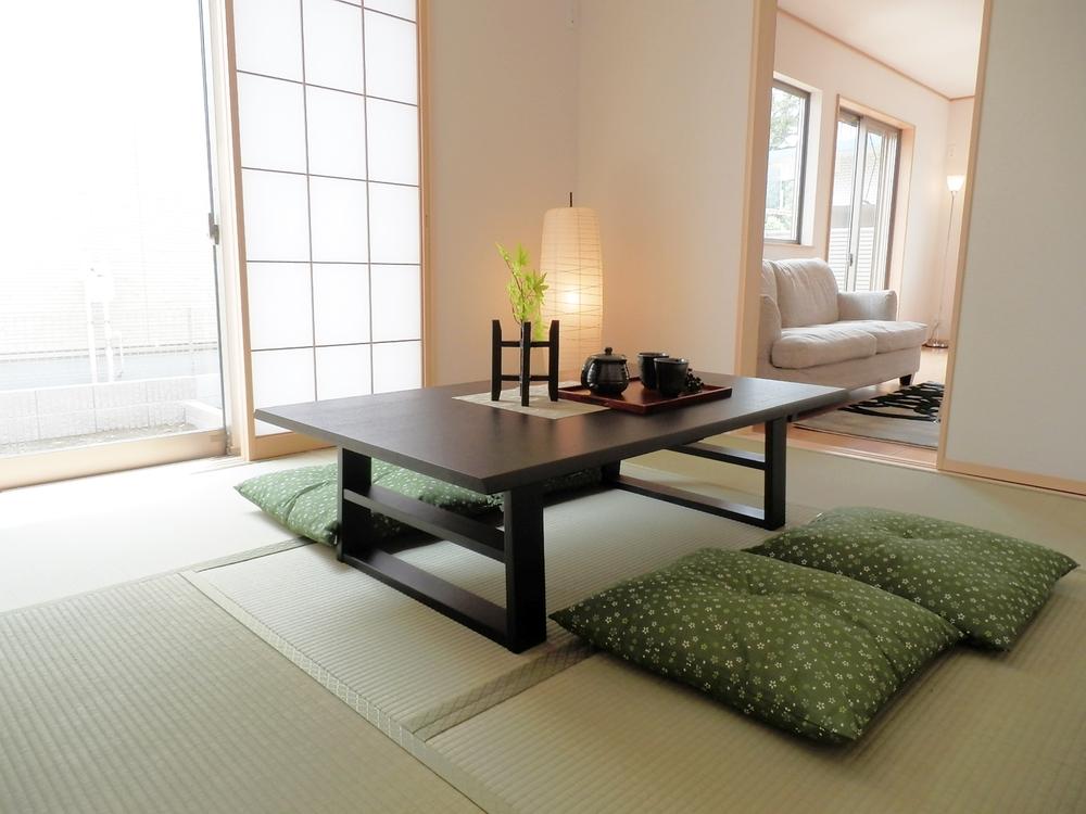 Same specifications photos (Other introspection). Same specifications