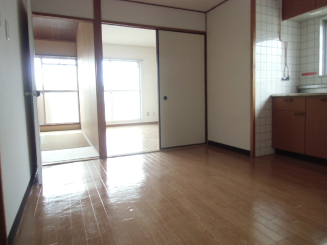 Other room space. Good rooms per yang