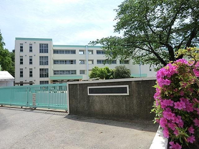 Primary school. Nagareyama Municipal Nagasaki Elementary School