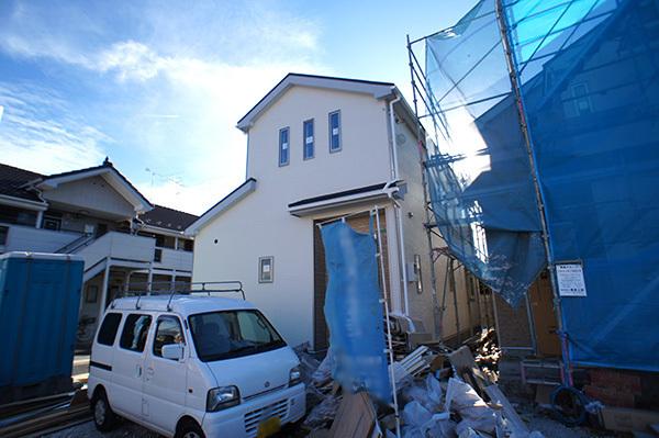 Local appearance photo. 1 Building