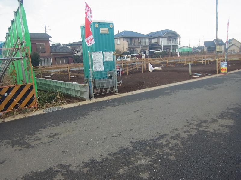 Local photos, including front road. Local (December 2013 October Cloudy) Shooting