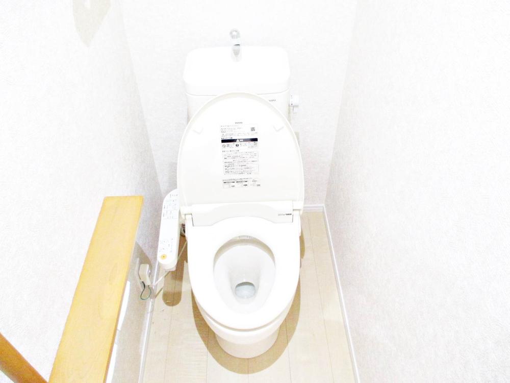 Toilet. 24-hour ventilation of the space.