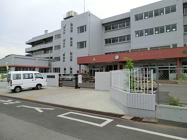 Primary school. Nagareyama Municipal Nishifukai Elementary School
