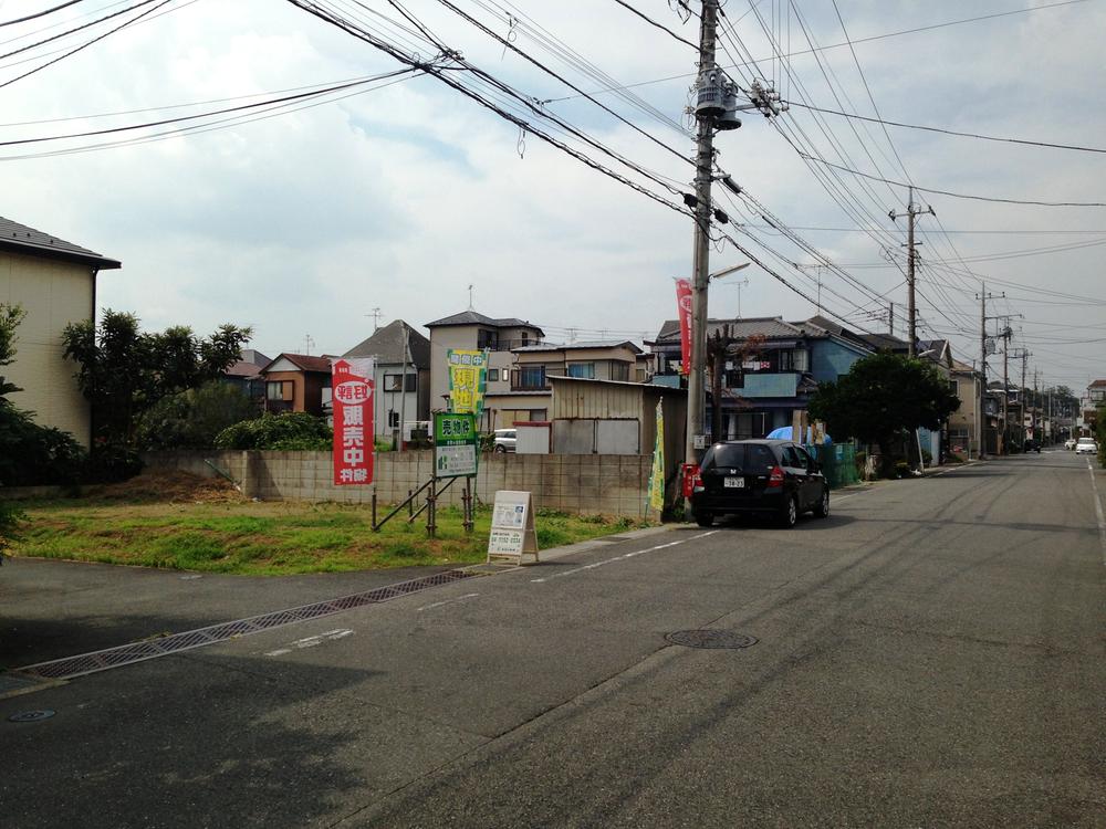 Local photos, including front road. Local (September 2013) Shooting