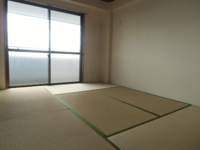 Other room space. 6 Pledge is a Japanese-style room, It has been clean cleaning