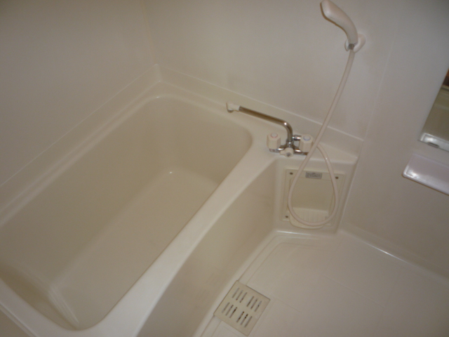 Bath. Add 焚給 Yushiki bathroom