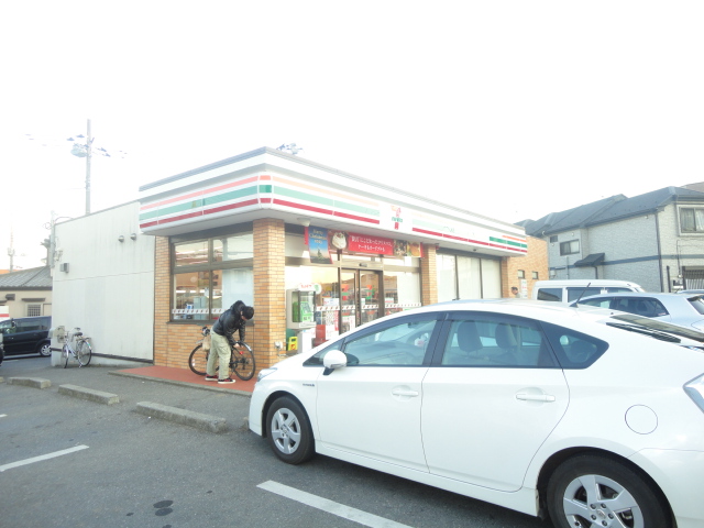Convenience store. Seven-Eleven Nagareyama Mihara shop until the (convenience store) 564m