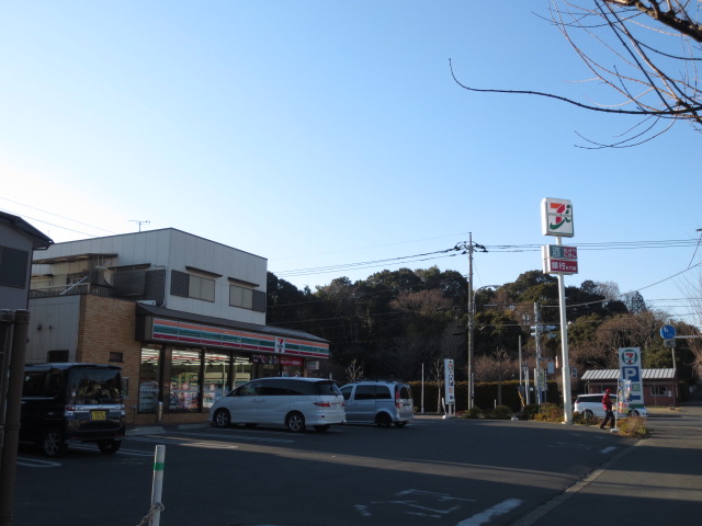 Convenience store. Seven-Eleven Nagareyama Miyazono 1-chome to (convenience store) 398m