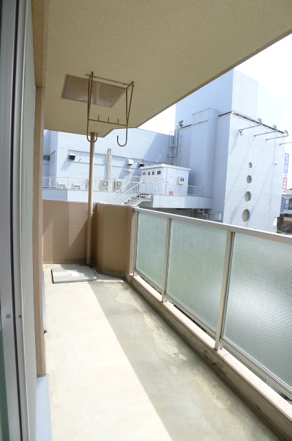 Balcony. 2013 207, Room shooting