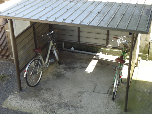 Other common areas. On-site is a bicycle parking lot