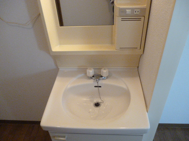 Washroom. Popular equipment Independent washbasin