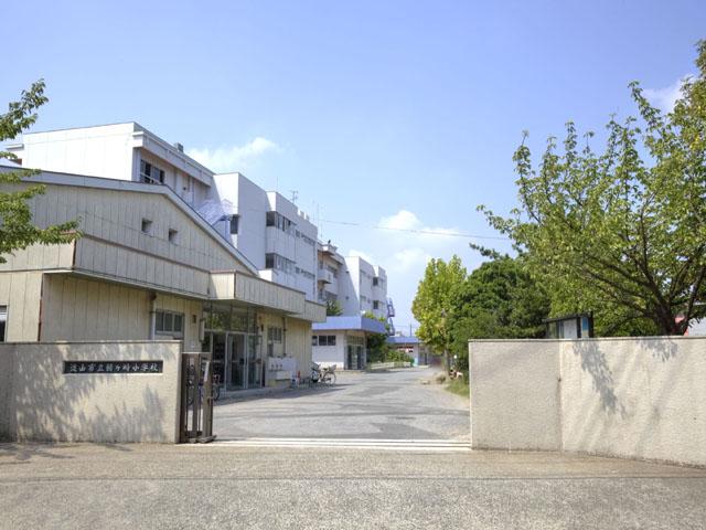 Primary school. Nagareyama Municipal Hiregasaki to elementary school 960m