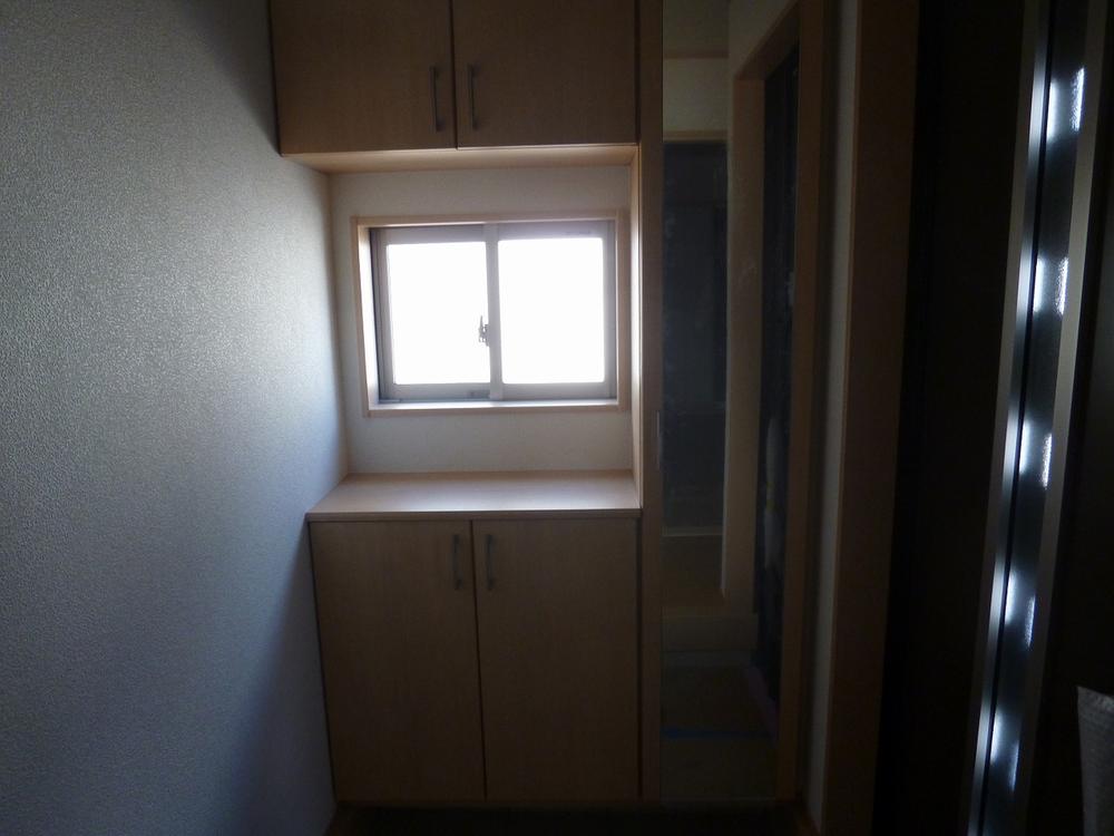 Entrance. 1 Building site (September 20, 2013) Shooting