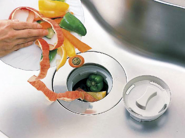 Kitchen.  [Disposer] Equipped with a disposer which can be passed by finely grinding the garbage in the kitchen. It can be kept kitchen sanitary, Also to reduce the amount of garbage. (Same specifications)