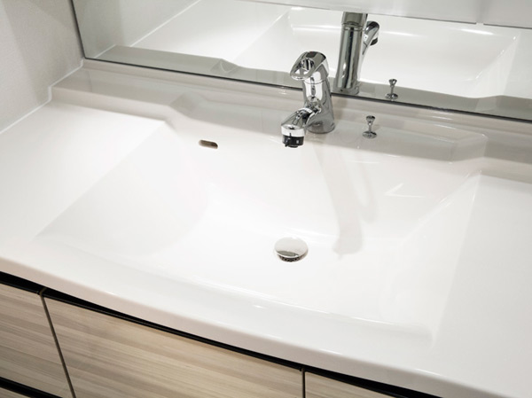 Bathing-wash room.  [Bowl-integrated basin counter] There is no joint of the wash bowl, Also easy to clean dirt with less. The top plate of the vanity, Adopt a high-quality artificial marble.