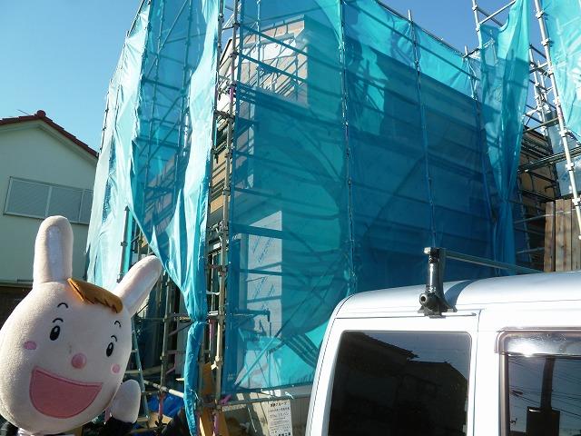 Local photos, including front road. 2 Building site (December 13, 2013) Shooting