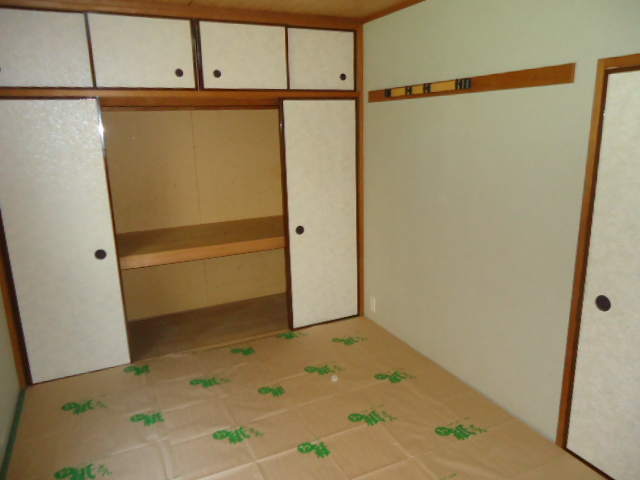 Living and room. Tatami Japanese-style is also beautiful