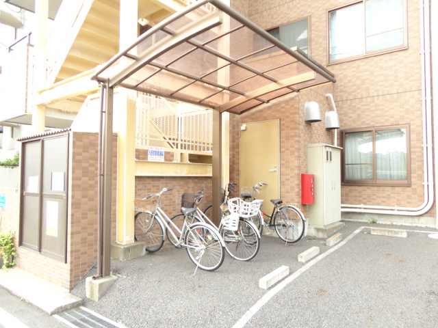 Other common areas. Bicycle-parking space